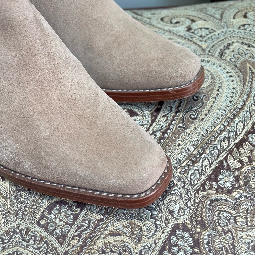 Paige Light Brown Suede Leather Chelsea Heeled Ankle Boots Size 7 - Picture 11 of 12